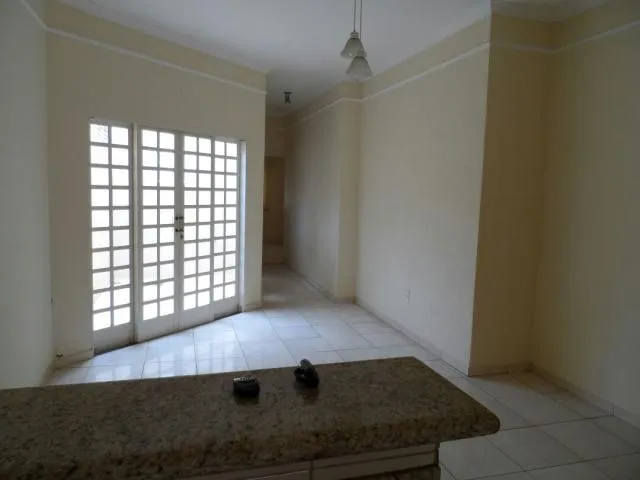 Casa à venda — foto 1 de 1