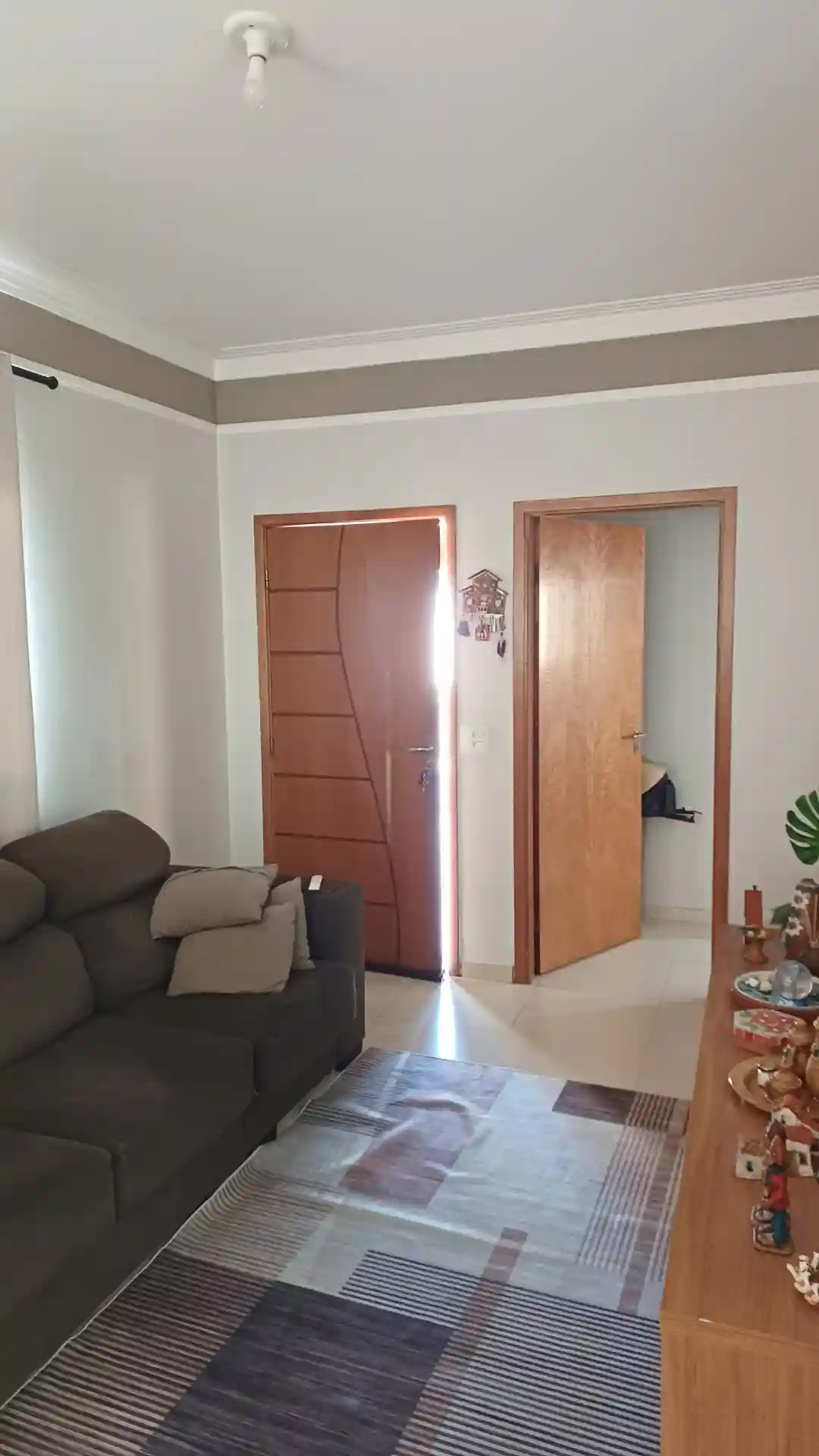 Casa com 3 quartos à venda, 174m² — foto 2 de 19