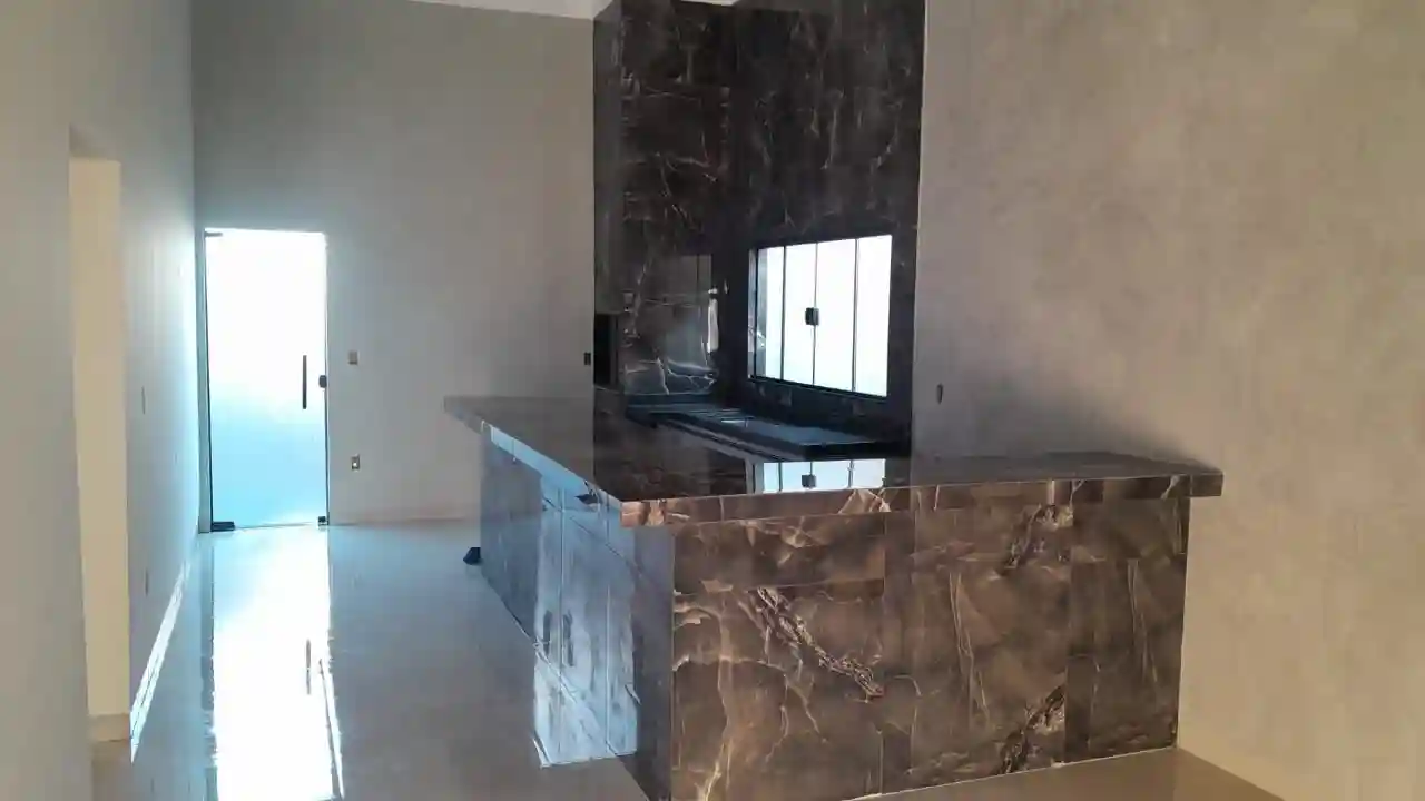 Casa com 3 quartos à venda, 200m² — foto 3 de 14