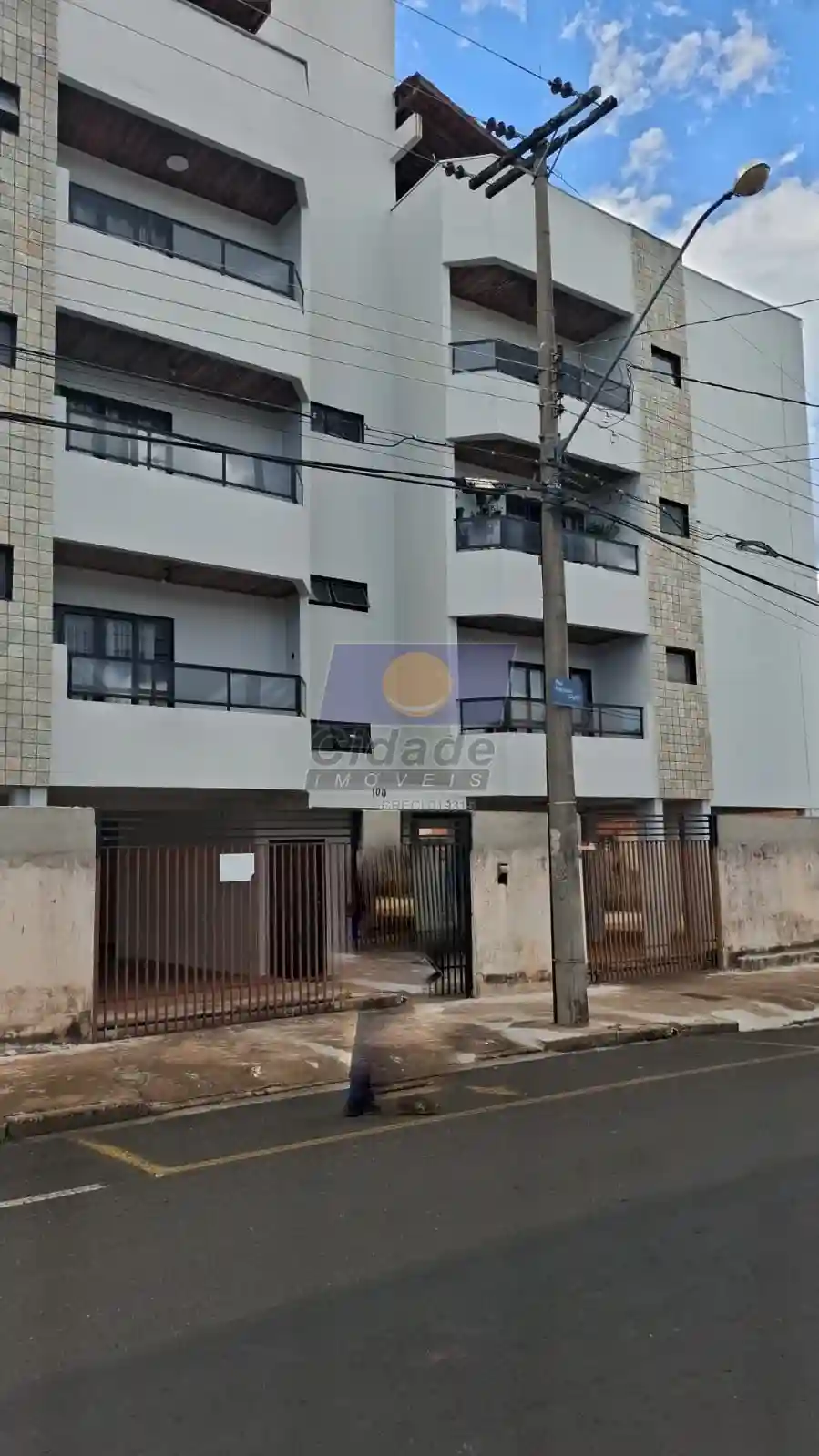 Apartamento com 3 quartos à venda, 130m² — foto 15 de 16