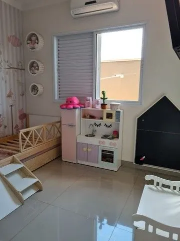 Casa de Condomínio com 3 quartos à venda, 400m² — foto 2 de 18