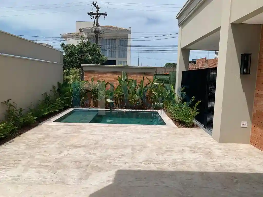 Casa de Condomínio com 3 quartos à venda, 220m² — foto 3 de 28