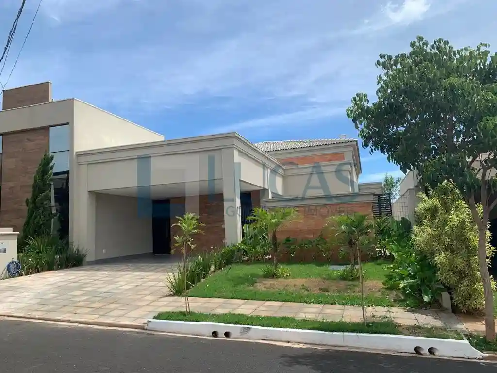 Casa de Condomínio com 3 quartos à venda, 220m² — foto 2 de 28