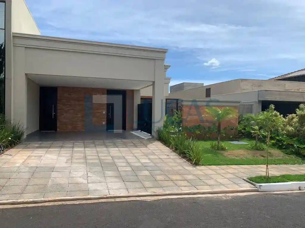 Casa de Condomínio com 3 quartos à venda, 220m² — foto 1 de 28