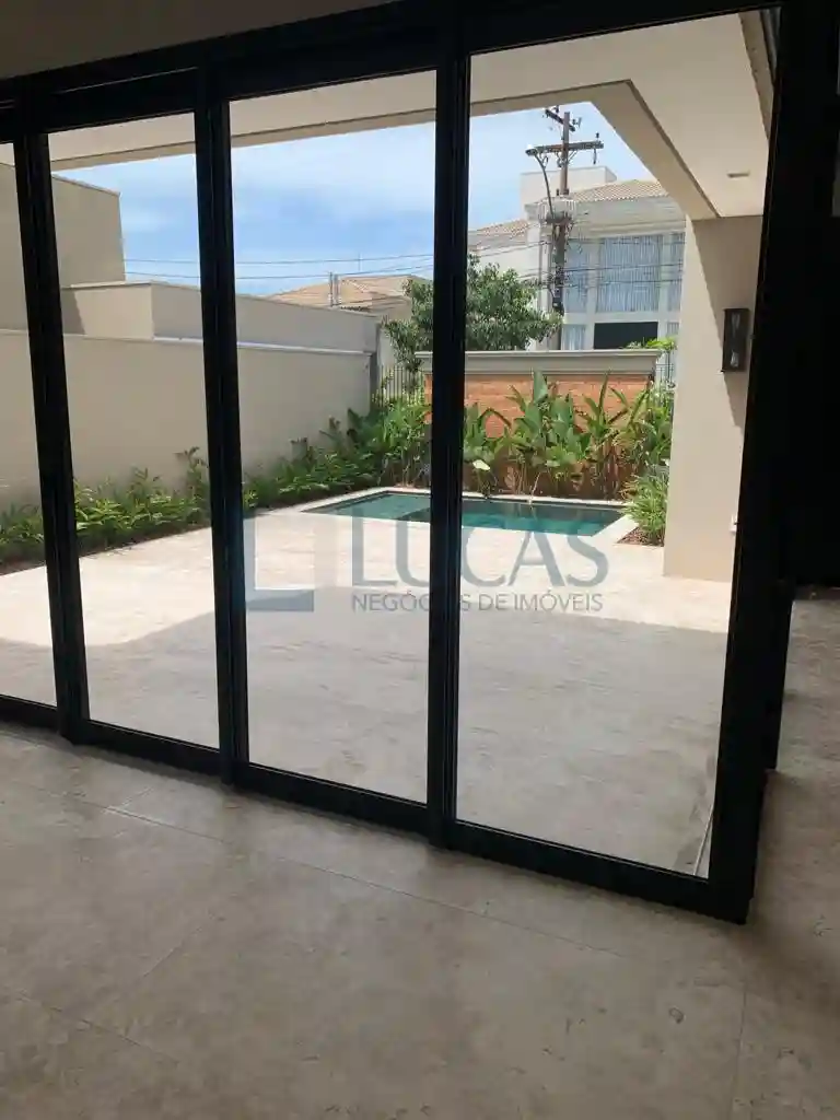 Casa de Condomínio com 3 quartos à venda, 220m² — foto 5 de 28
