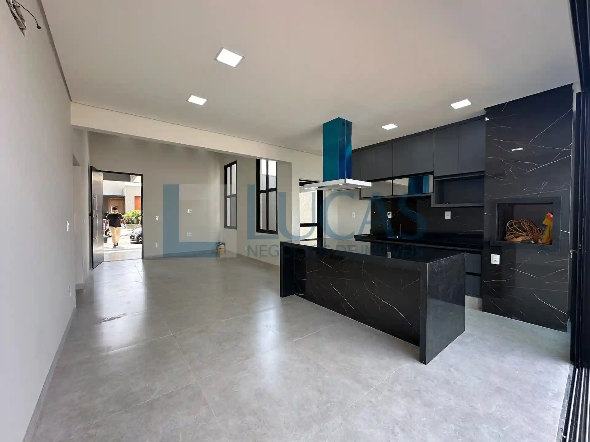 Casa de Condomínio com 3 quartos à venda, 121m² — foto 2 de 15