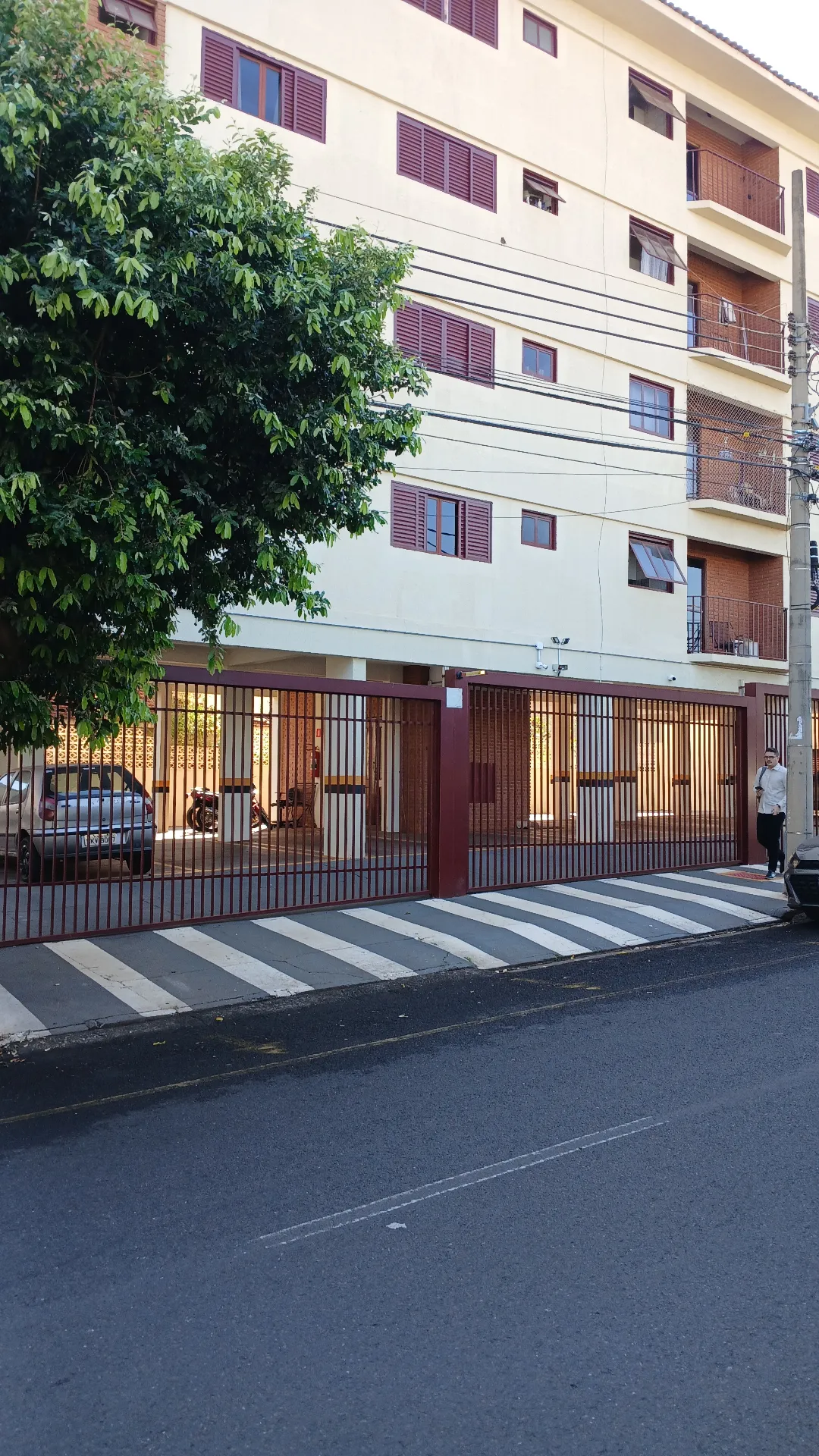 Apartamento com 1 quarto para aluguel, 40m² — foto 1 de 20