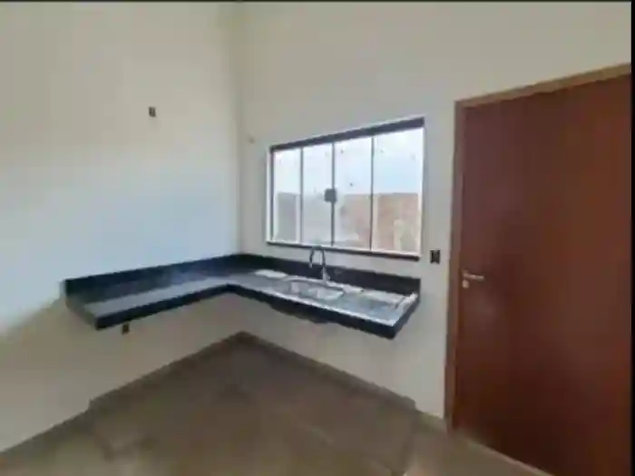 Casa com 2 quartos à venda, 200m² — foto 16 de 17