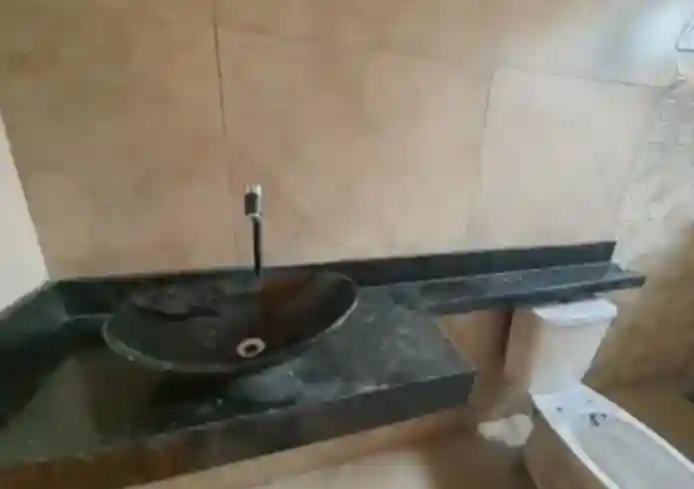 Casa com 2 quartos à venda, 200m² — foto 3 de 17