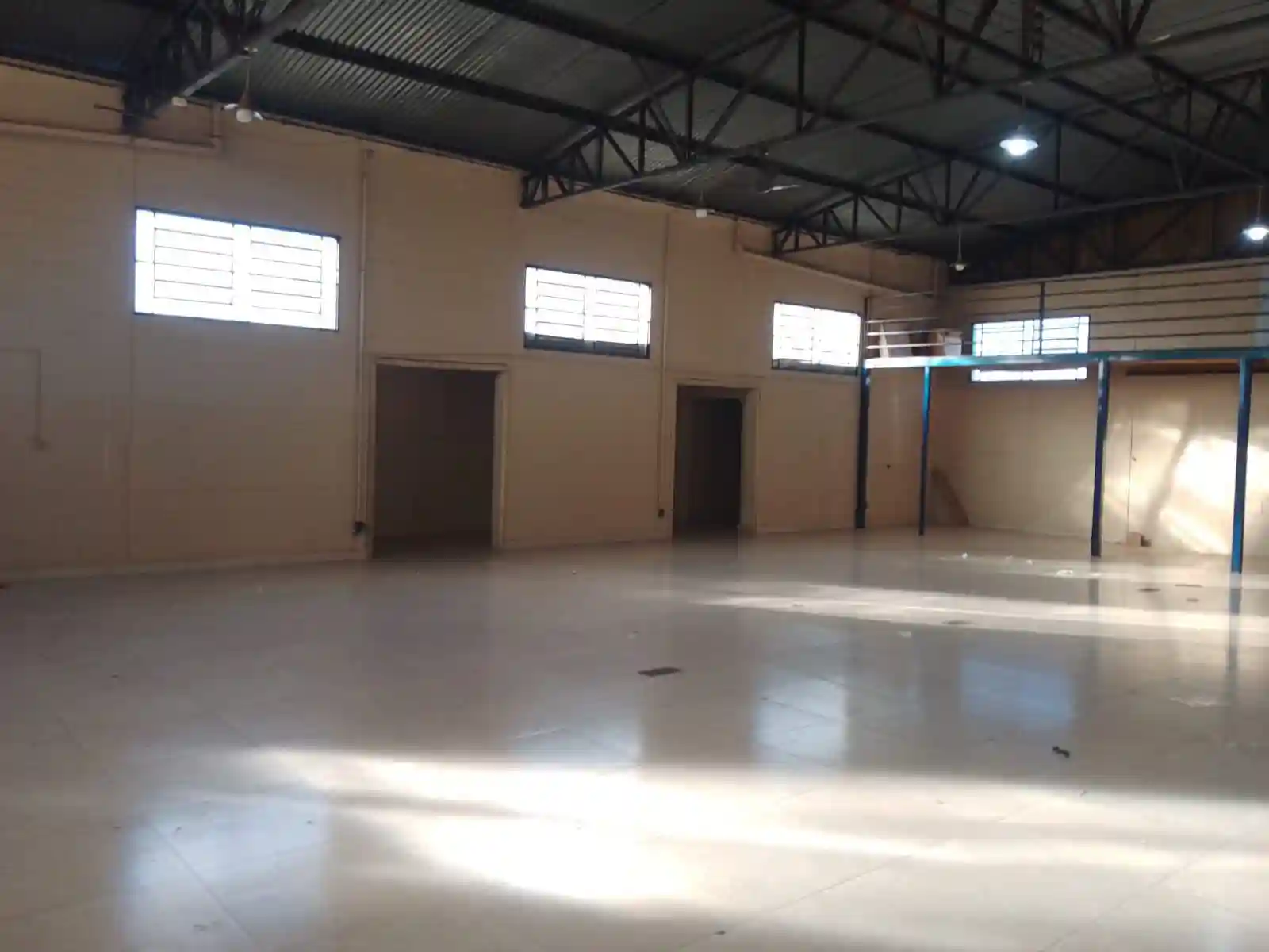 Área Comercial  para aluguel, 380m² — foto 11 de 26