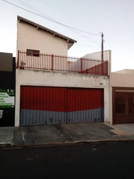 Sobrado com 3 quartos à venda, 180m² — foto 1 de 2