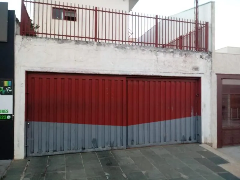 Sobrado com 3 quartos à venda, 180m² — foto 2 de 2