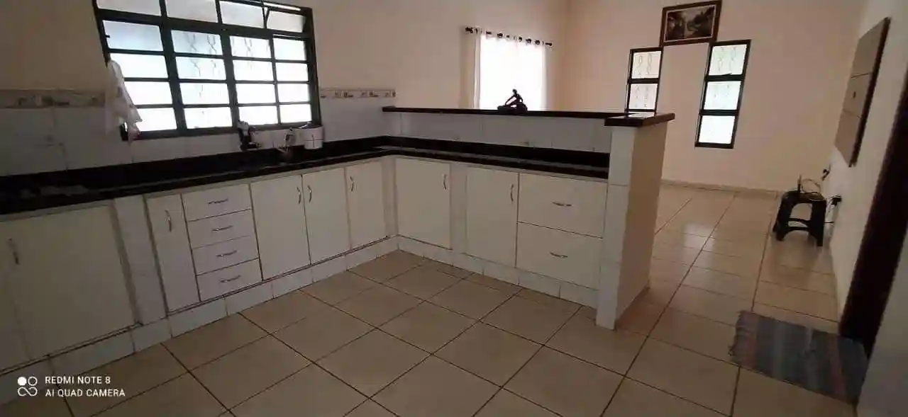 Casa de Condomínio com 3 quartos à venda, 200m² — foto 8 de 15