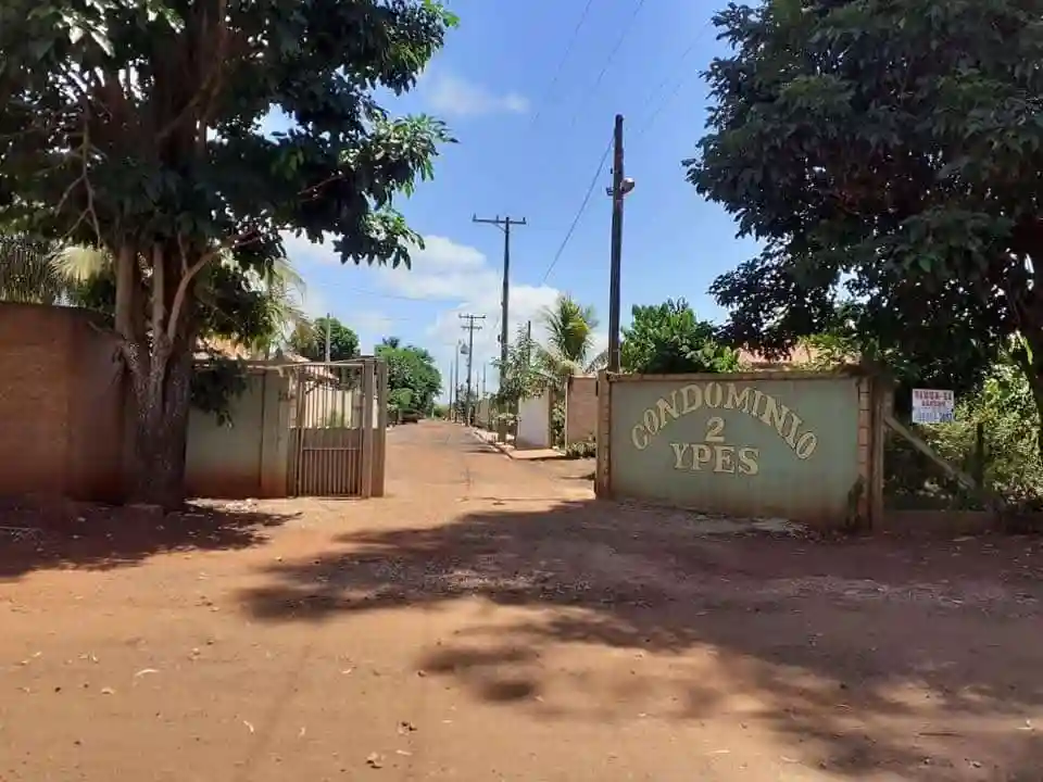 Casa de Condomínio com 3 quartos à venda, 200m² — foto 1 de 15