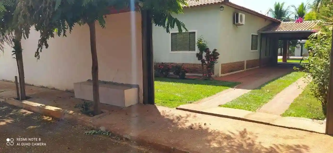 Casa de Condomínio com 3 quartos à venda, 200m² — foto 2 de 15