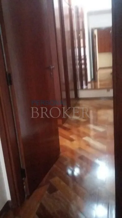 Casa de Condomínio com 3 quartos à venda, 300m² — foto 3 de 5