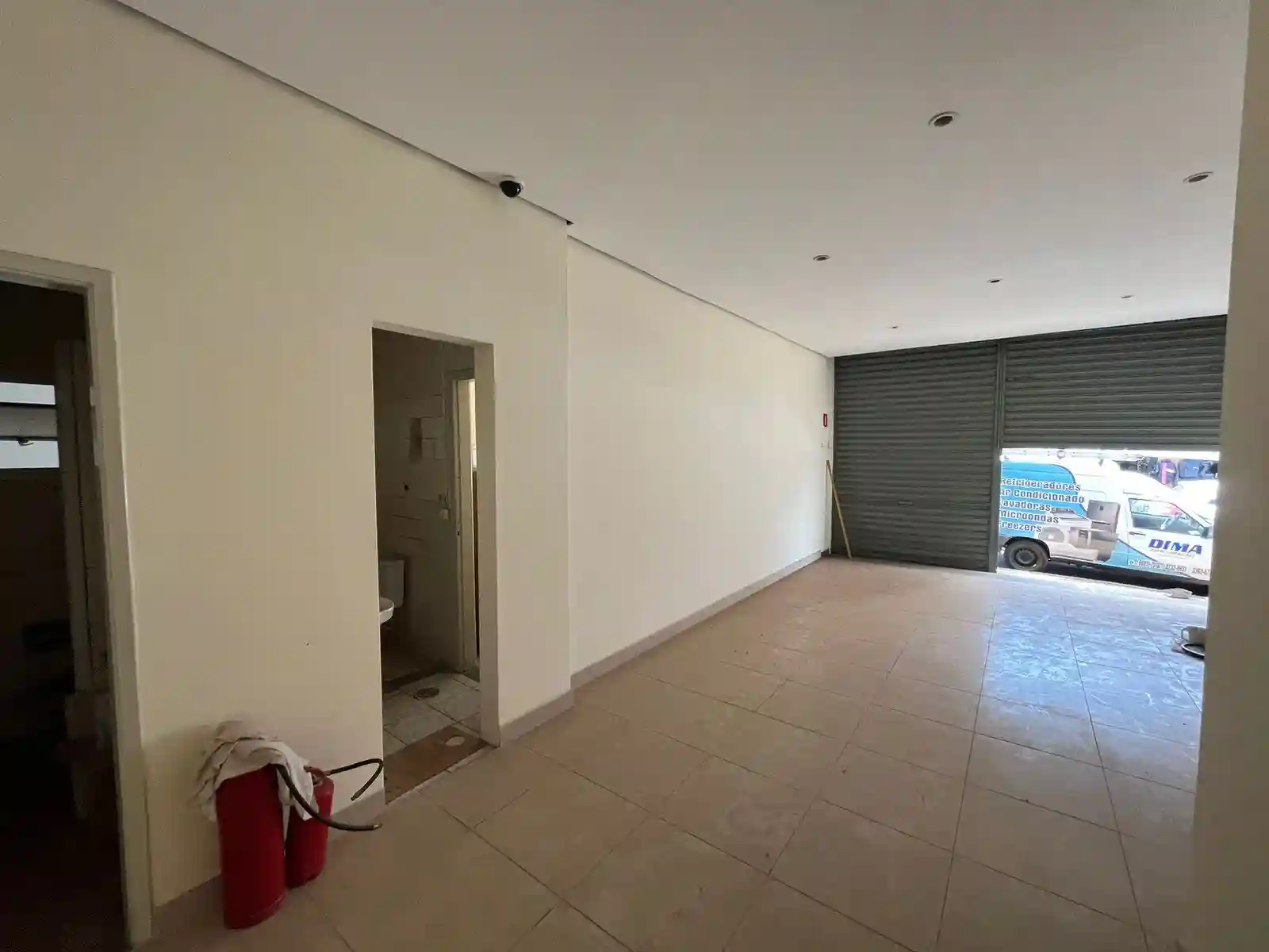 Loja / Salão / Ponto Comercial  para aluguel, 70m² — foto 4 de 6