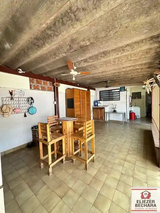 Casa com 3 quartos à venda, 153m² — foto 17 de 28