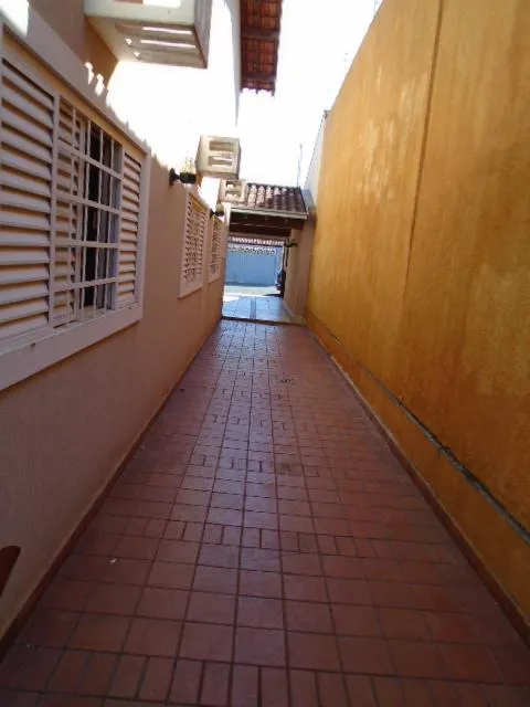 Casa à venda — foto 3 de 6