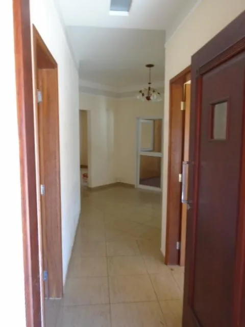 Casa à venda — foto 4 de 6