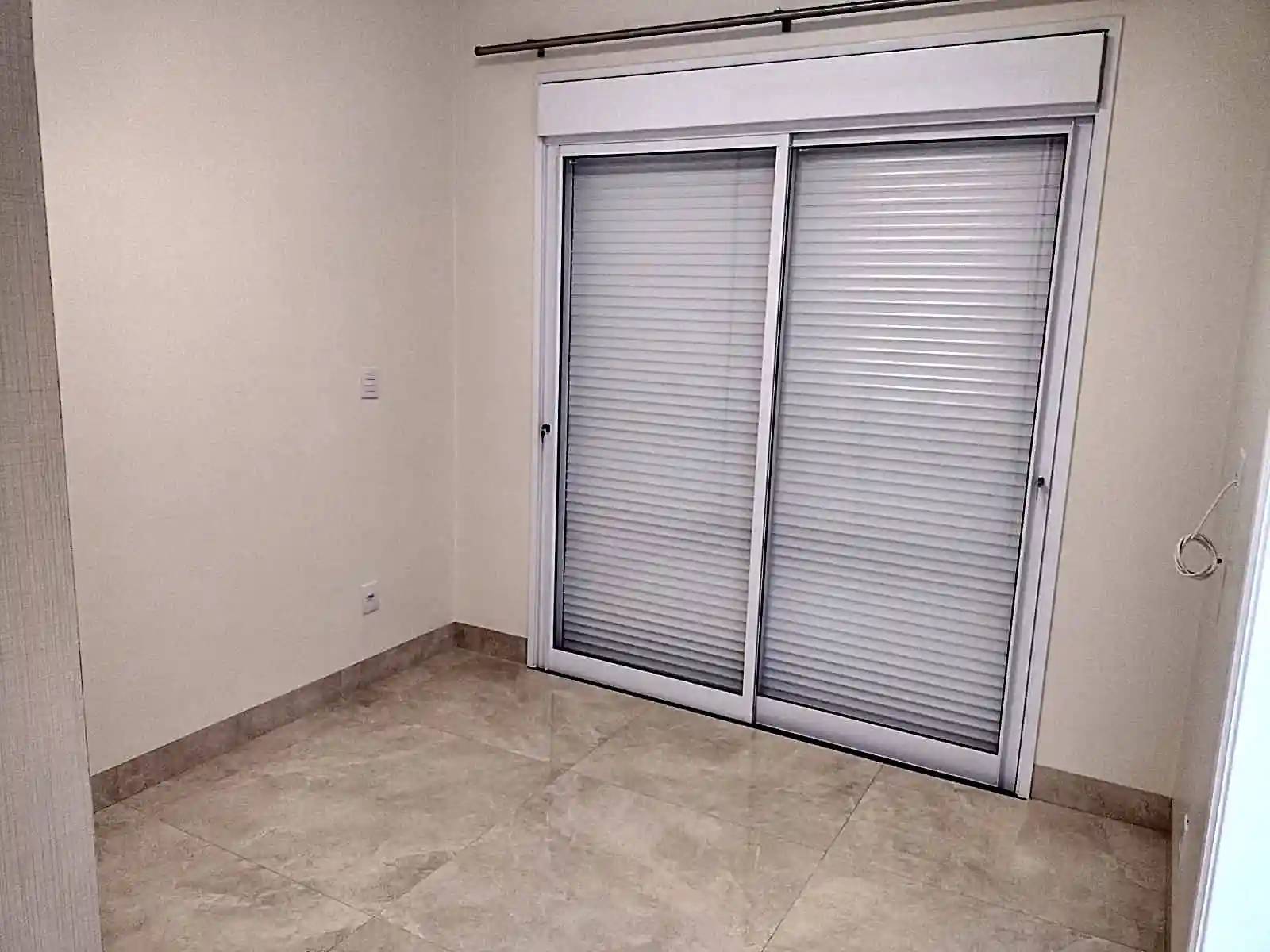 Casa de Condomínio com 3 quartos à venda, 230m² — foto 16 de 23