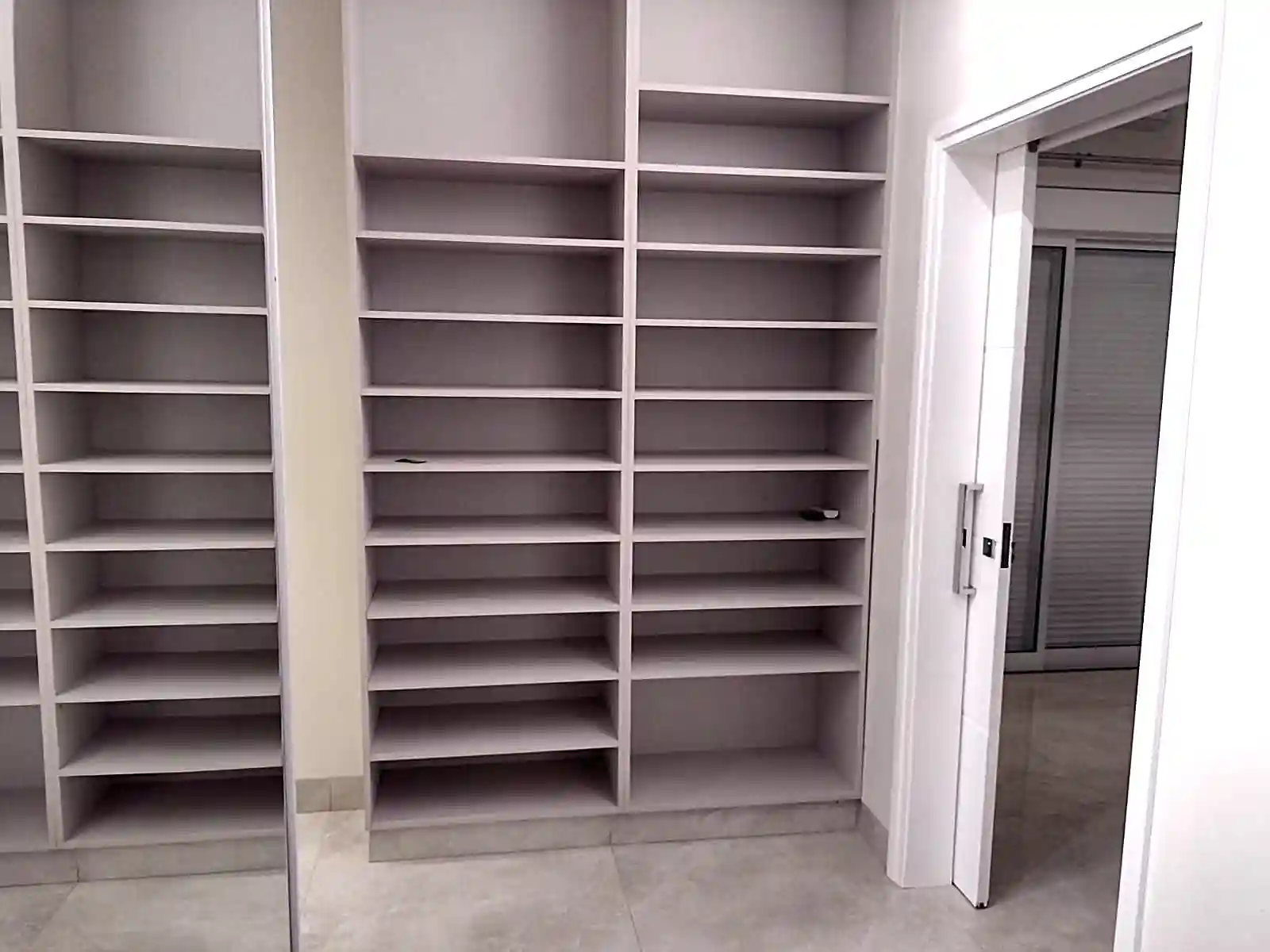 Casa de Condomínio com 3 quartos à venda, 230m² — foto 15 de 23