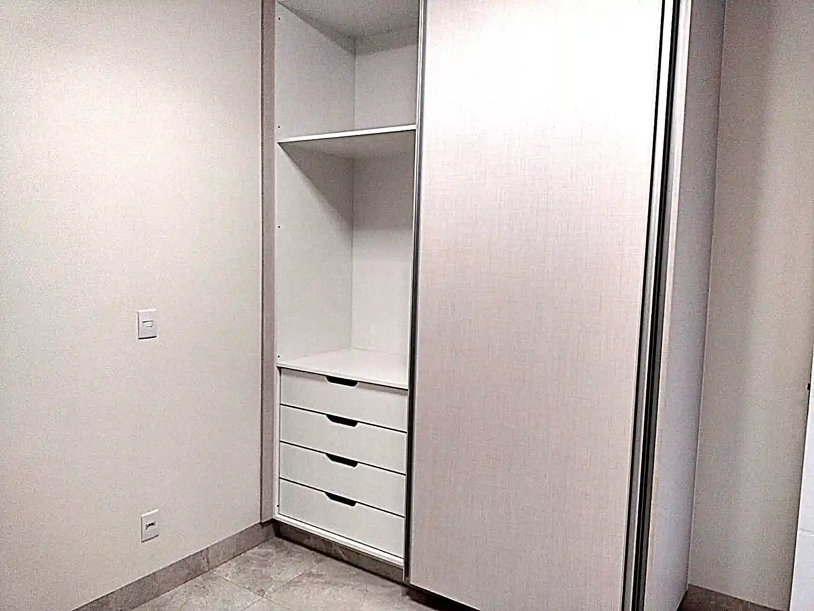 Casa de Condomínio com 3 quartos à venda, 230m² — foto 11 de 23