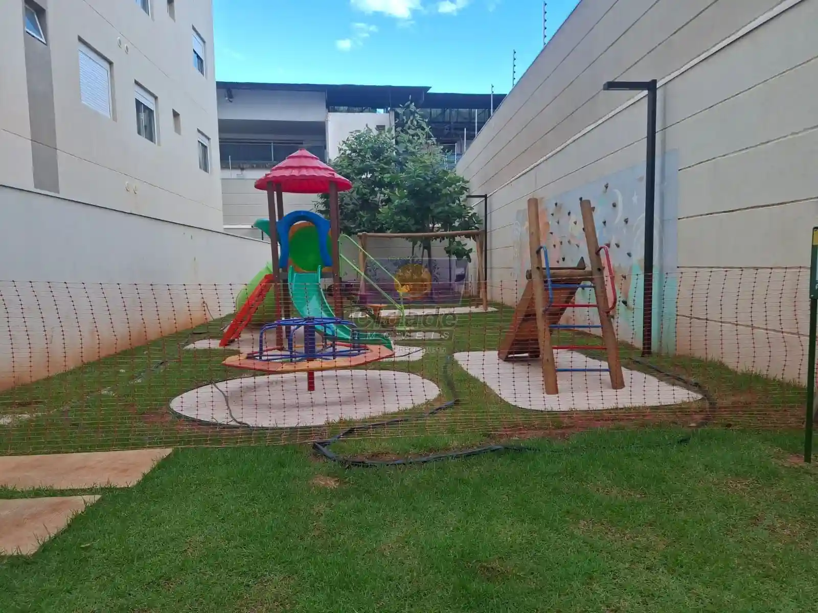 Apartamento com 3 quartos à venda, 77m² — foto 3 de 20