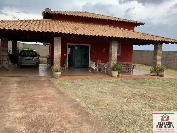 Fazenda / Sítio / Chácara com 2 quartos à venda, 1000m² — foto 2 de 18