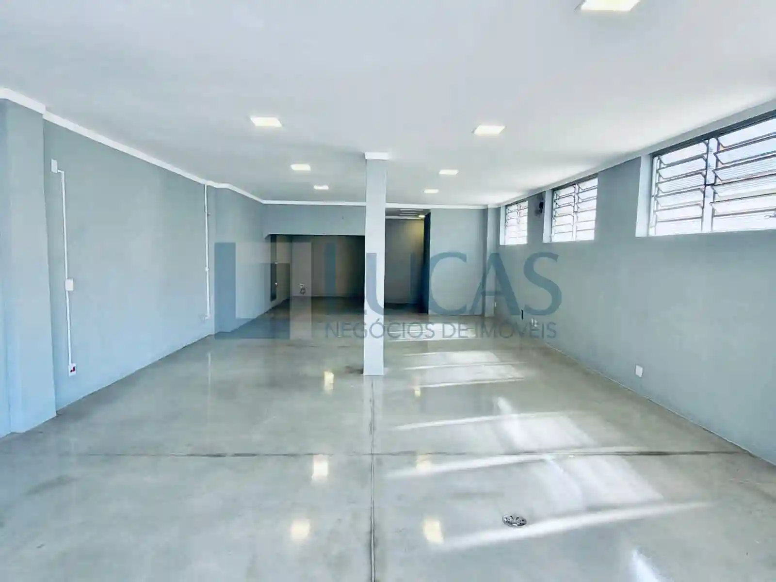Loja / Salão / Ponto Comercial  para aluguel, 115m² — foto 4 de 10