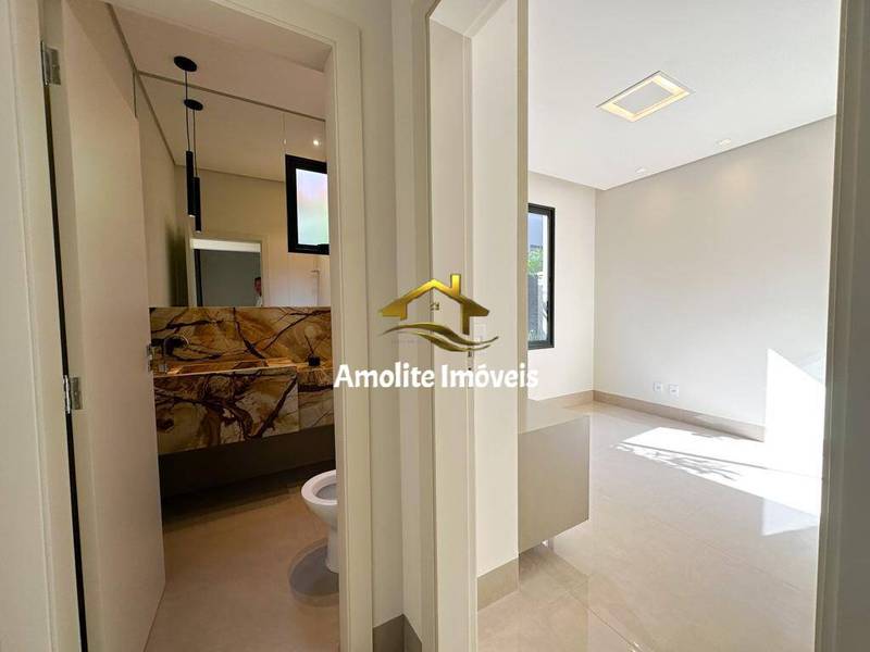Casa de Condomínio com 4 quartos à venda, 290m² — foto 4 de 57
