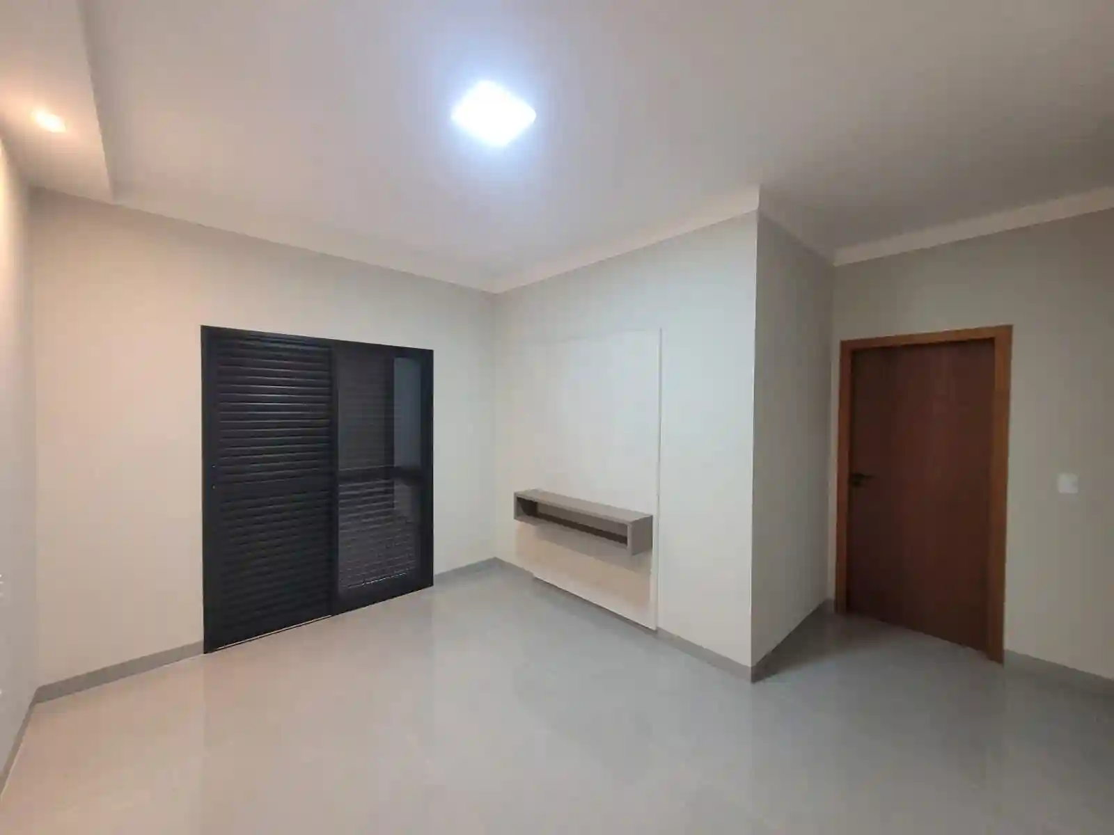 Casa de Condomínio com 3 quartos à venda, 220m² — foto 11 de 26