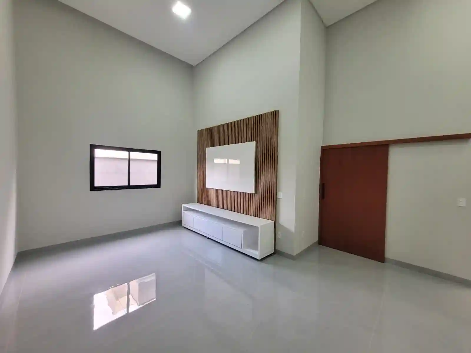 Casa de Condomínio com 3 quartos à venda, 220m² — foto 22 de 26