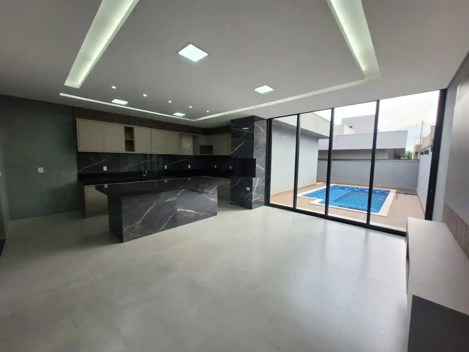 Casa de Condomínio com 3 quartos à venda, 220m² — foto 24 de 26
