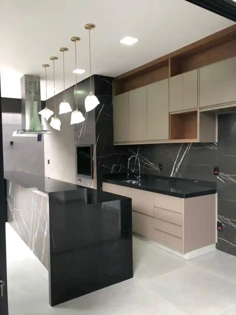 Casa de Condomínio com 3 quartos à venda, 400m² — foto 4 de 7