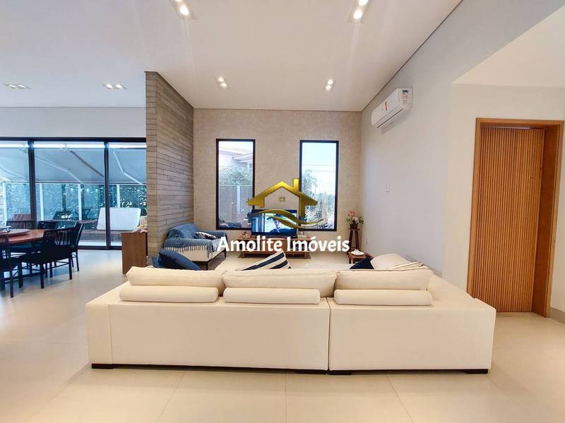 Casa de Condomínio com 3 quartos à venda, 254m² — foto 9 de 38