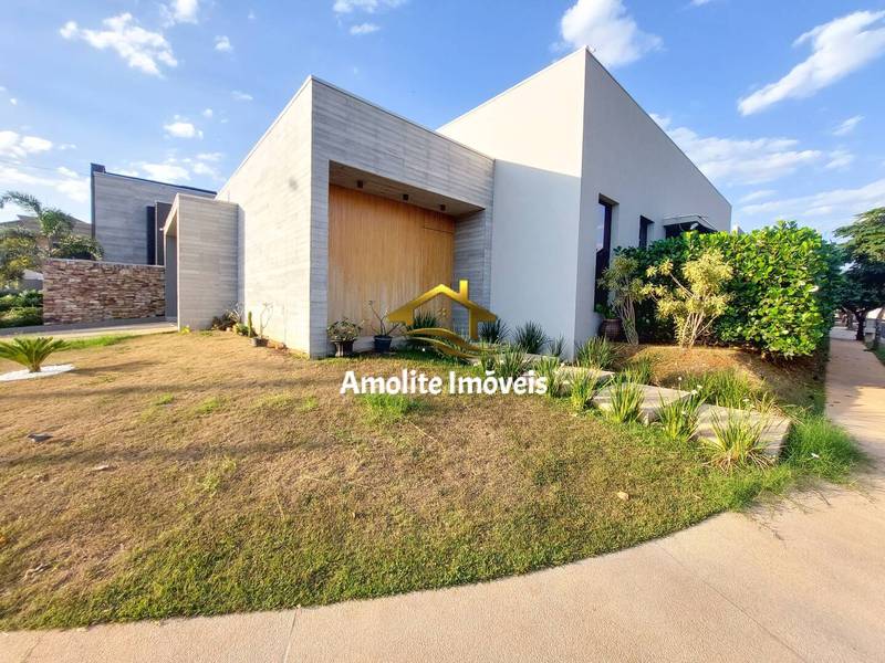 Casa de Condomínio com 3 quartos à venda, 254m² — foto 1 de 38