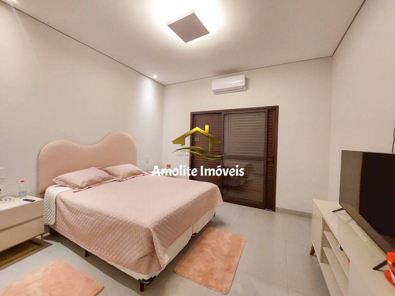 Casa de Condomínio com 3 quartos à venda, 254m² — foto 12 de 38