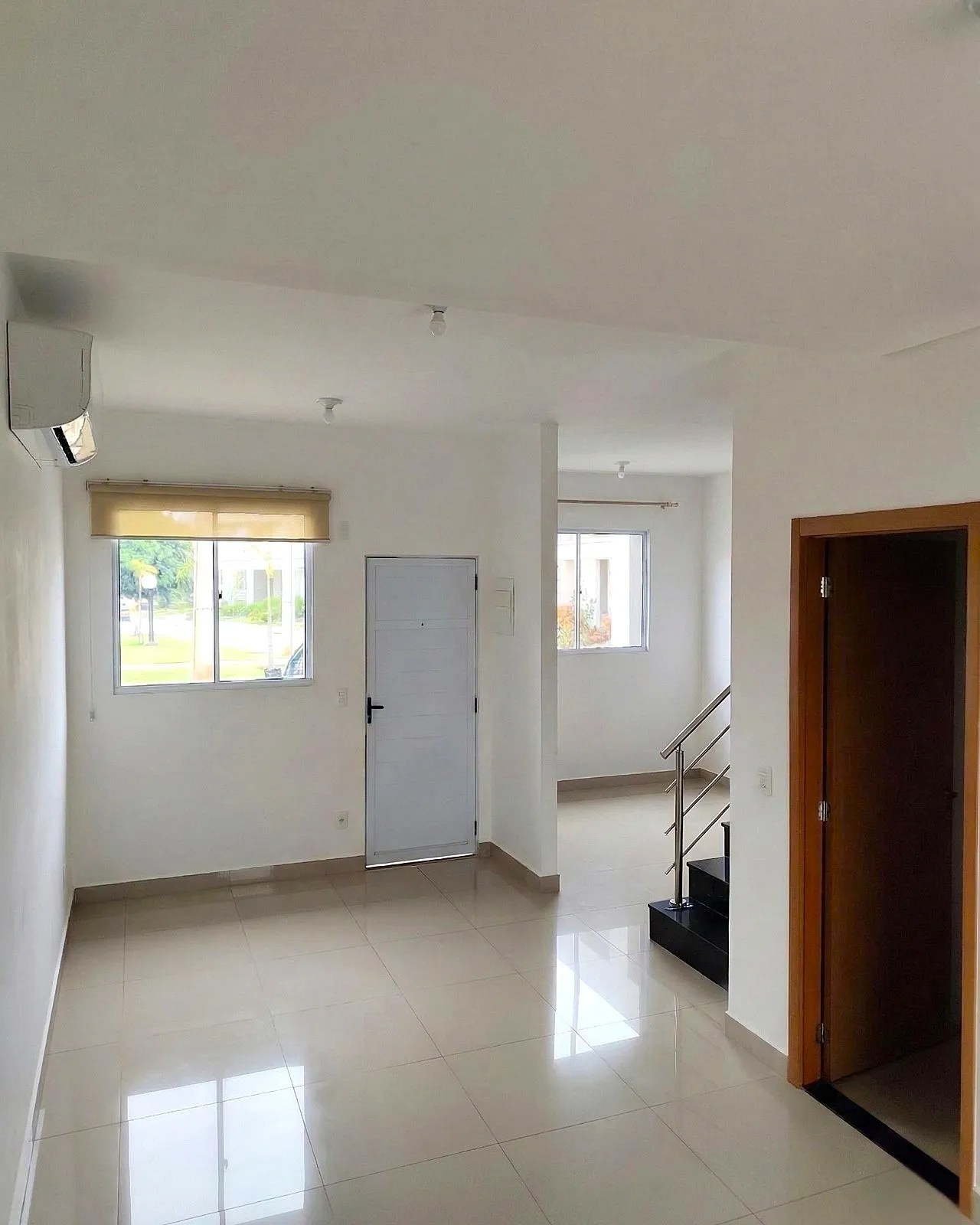 Casa de Condomínio com 3 quartos à venda, 136m² — foto 3 de 10