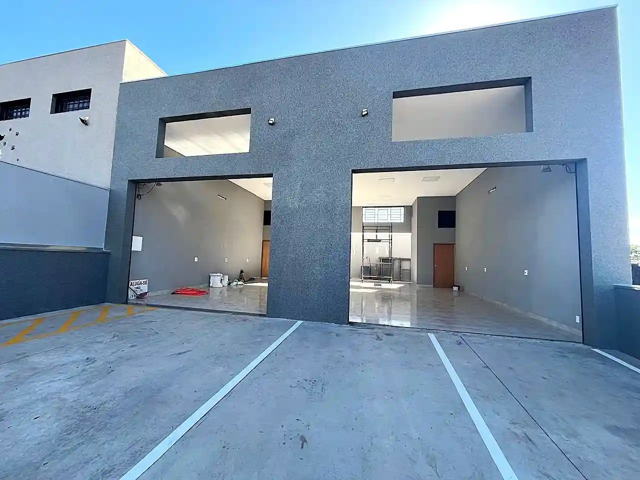 Loja / Salão / Ponto Comercial  para aluguel, 150m² — foto 2 de 13