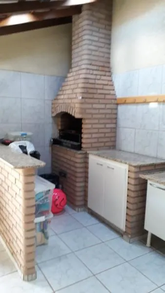 Casa com 3 quartos à venda, 200m² — foto 7 de 8