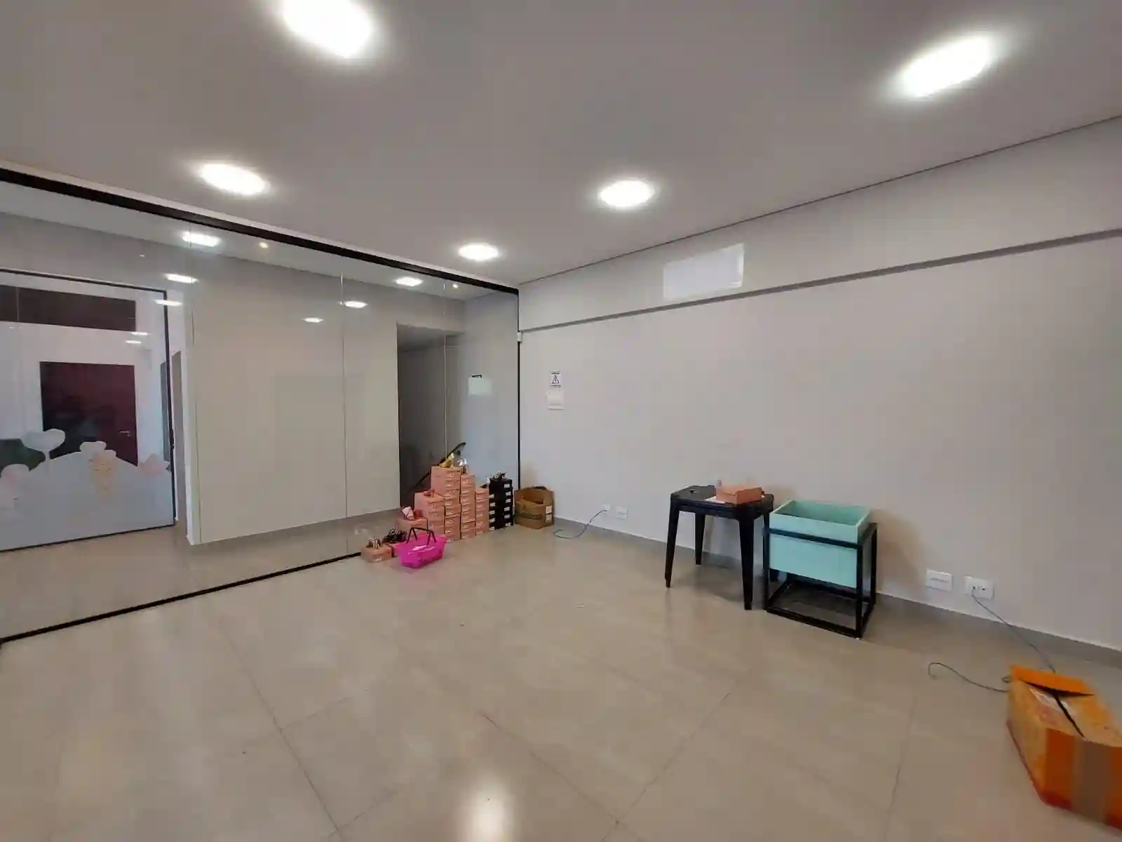 Conjunto Comercial / Sala  para aluguel, 30m² — foto 9 de 12
