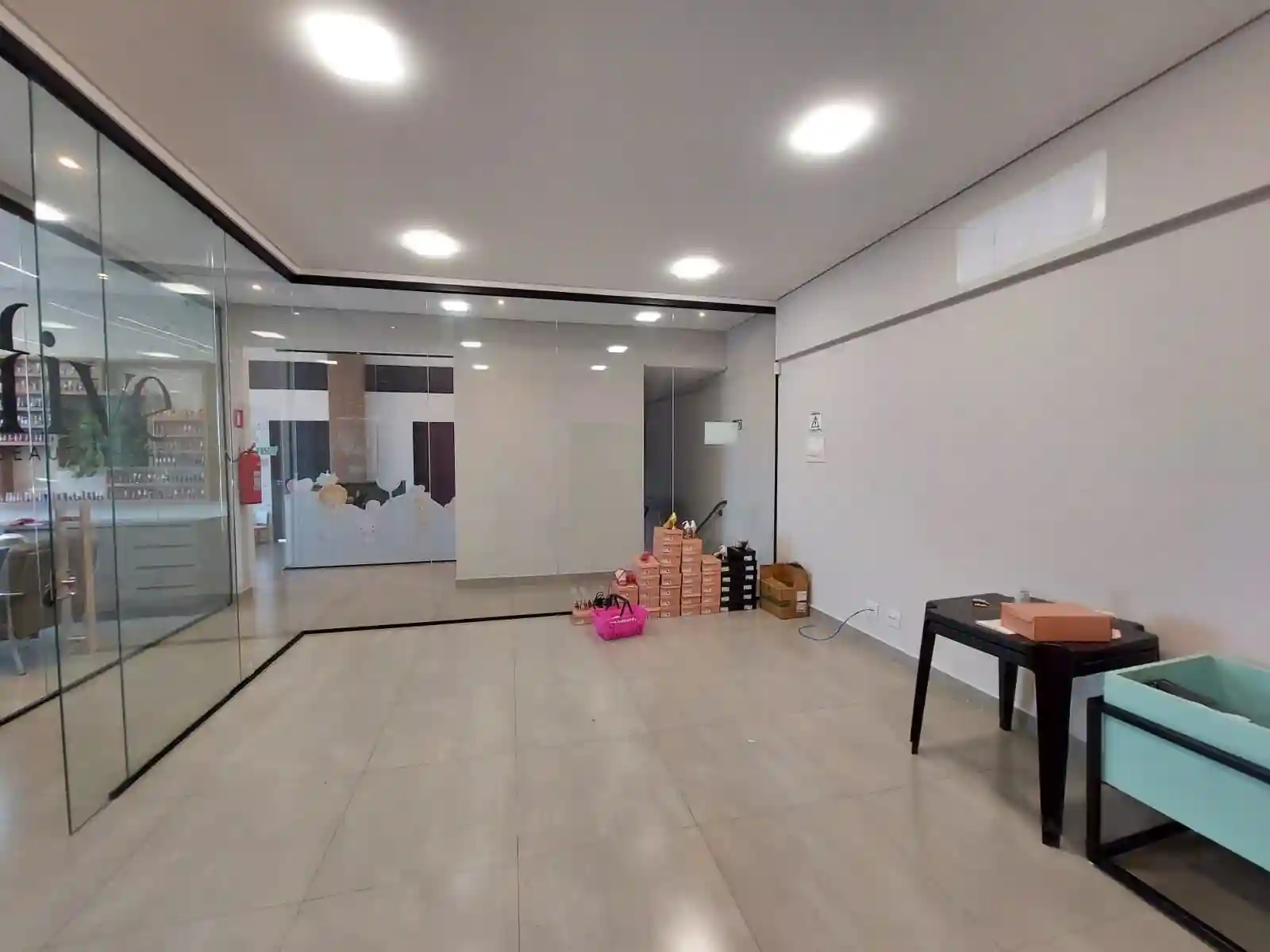 Conjunto Comercial / Sala  para aluguel, 30m² — foto 7 de 12