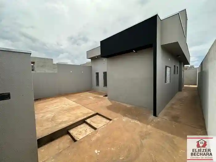 Casa com 3 quartos à venda, 80m² — foto 3 de 26