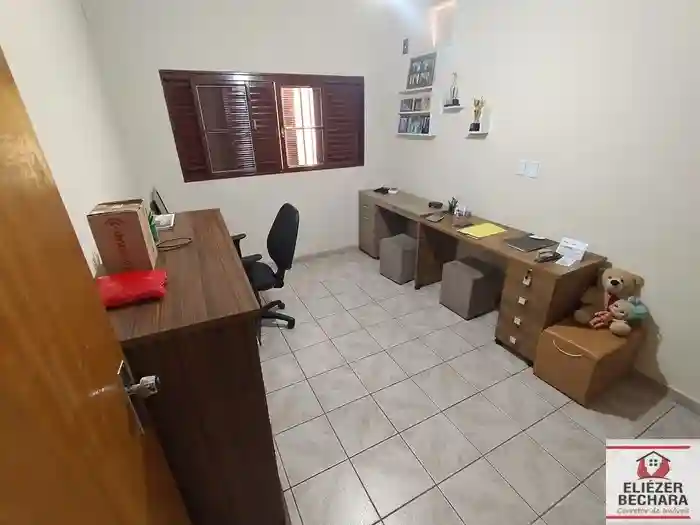 Casa com 3 quartos à venda, 190m² — foto 35 de 41