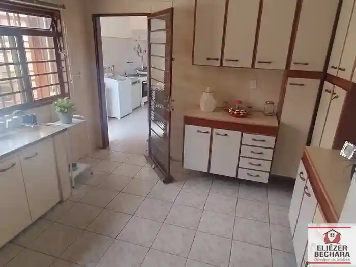 Casa com 3 quartos à venda, 190m² — foto 19 de 41