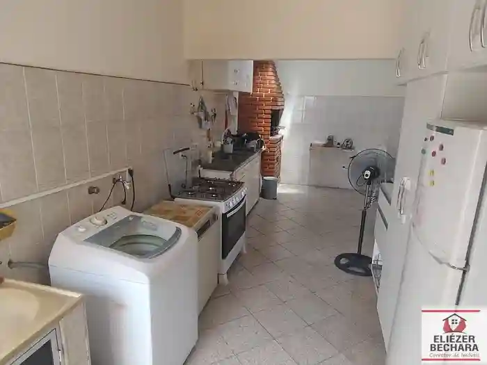 Casa com 3 quartos à venda, 190m² — foto 16 de 41