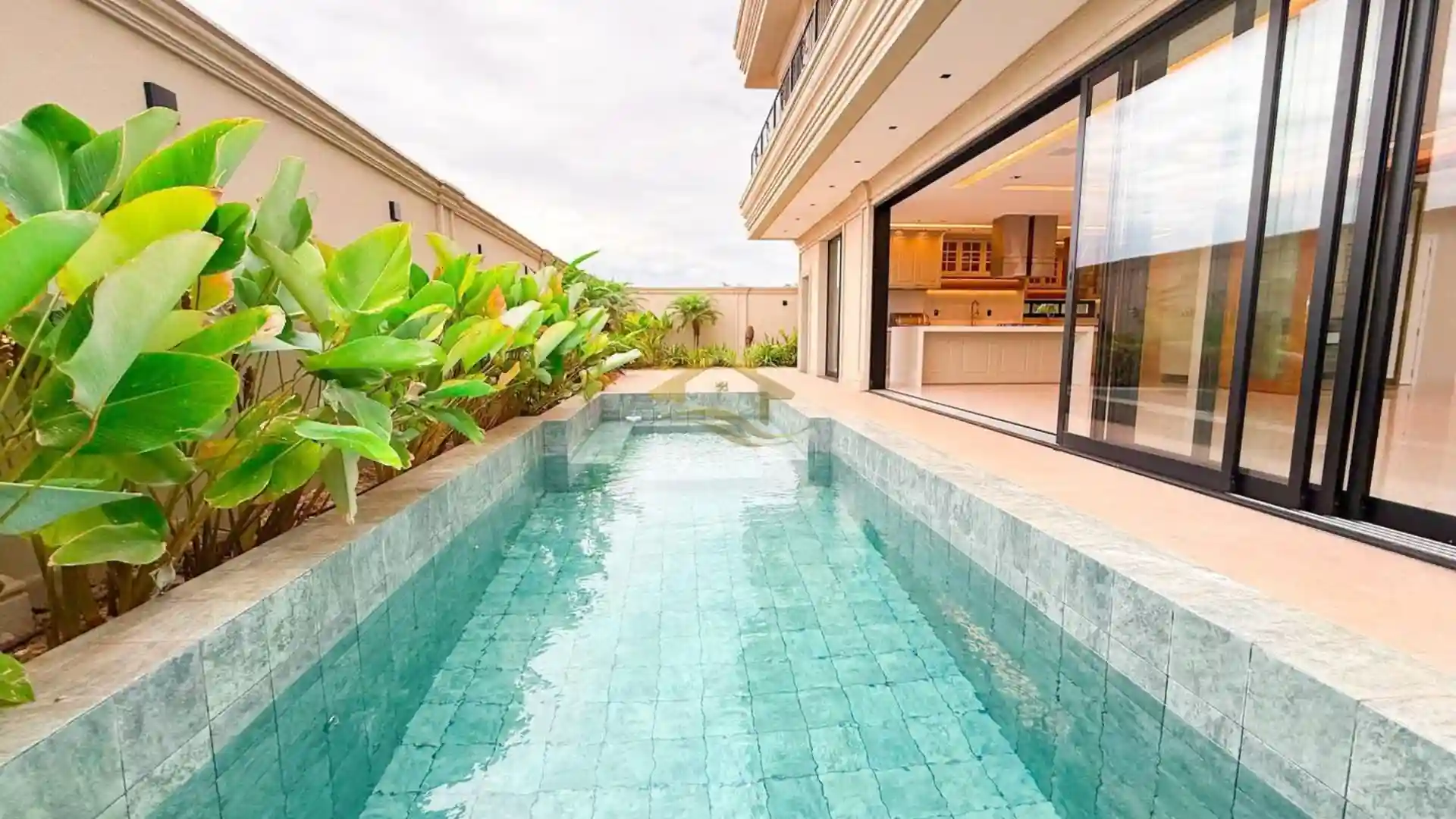 Casa de Condomínio com 4 quartos à venda, 415m² — foto 6 de 36