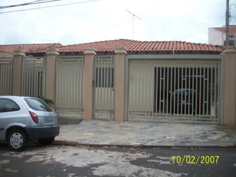Casa à venda — foto 1 de 6