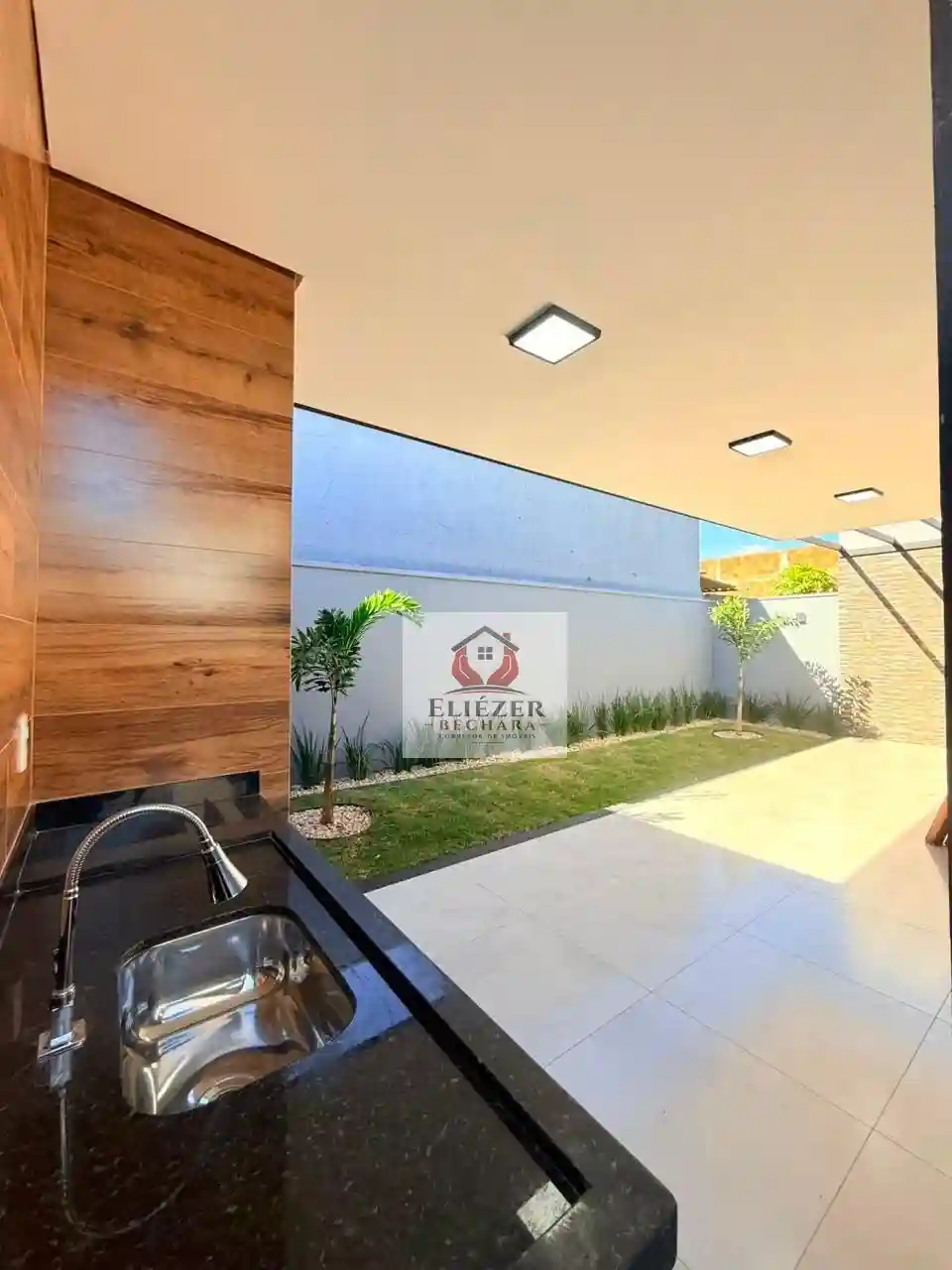 Casa com 3 quartos à venda, 120m² — foto 3 de 22